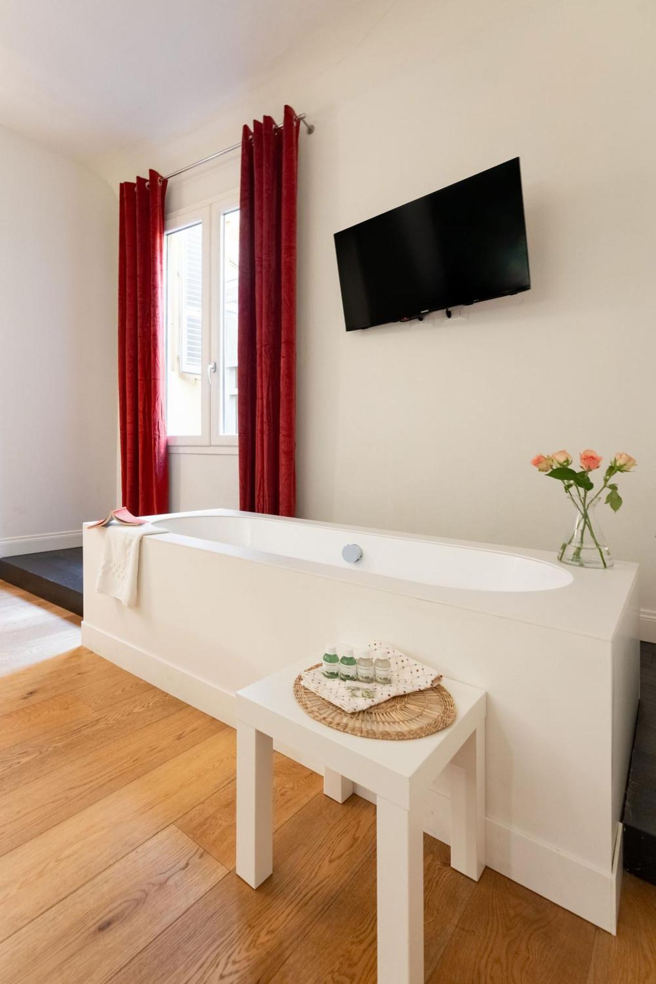 Tb-One Bedroom Luxury Apartment In The Fashion District Florence Exterior photo